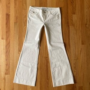 Martin + Osa 🌿 White Flare Jeans